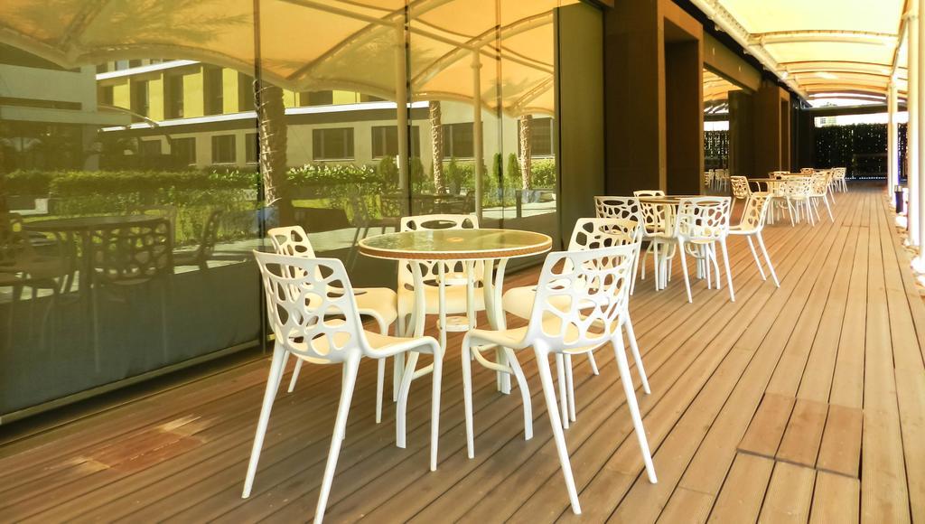 Look Royal Resort Chiayi Exterior foto The Sky Bar